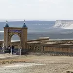 Такси Актау поездка к подземной мечети Караман ата, Бекет ата, Шопан ата Адай ата