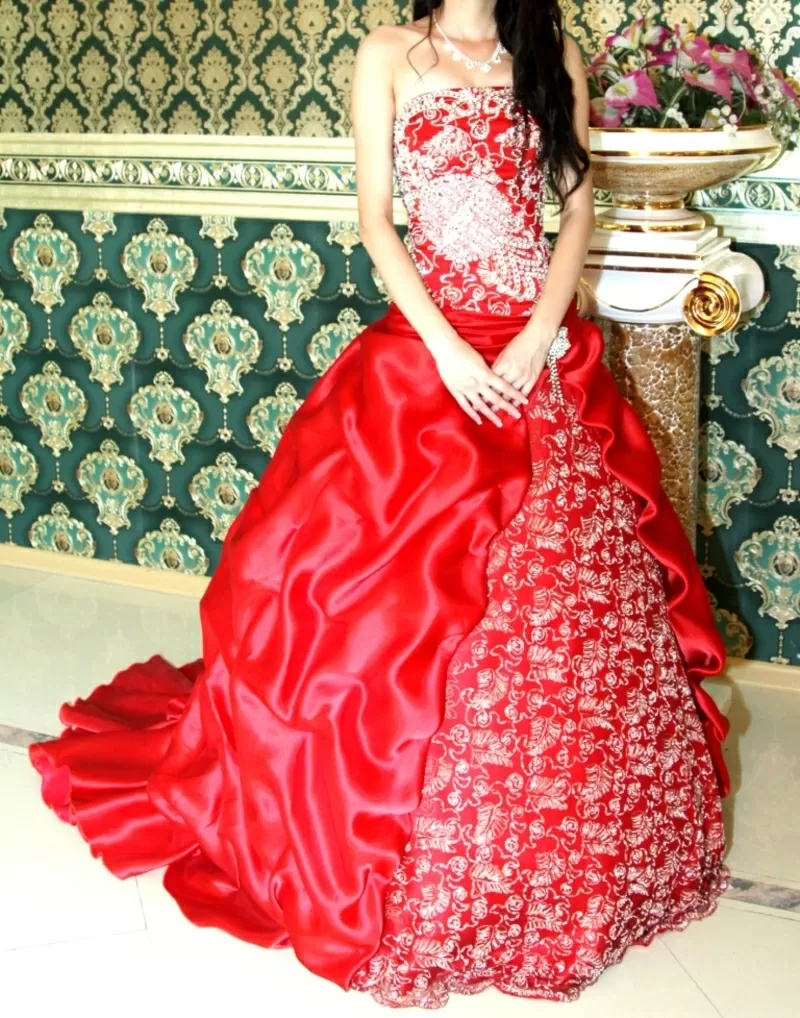 Шикарное платье.Турция